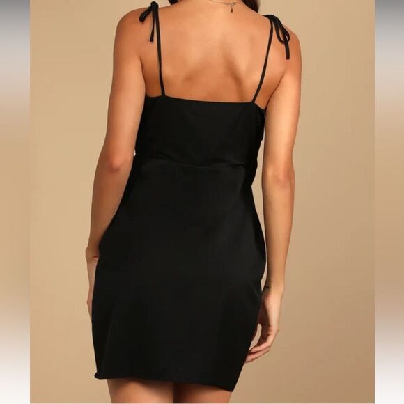 4TH & RECKLESS Pearl Black Tie-Strap Wrap Mini Dress S Dark Romantic Date Night - Picture 2 of 7